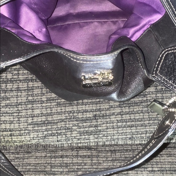 Black leather Coach purse - Picture 3 of 9